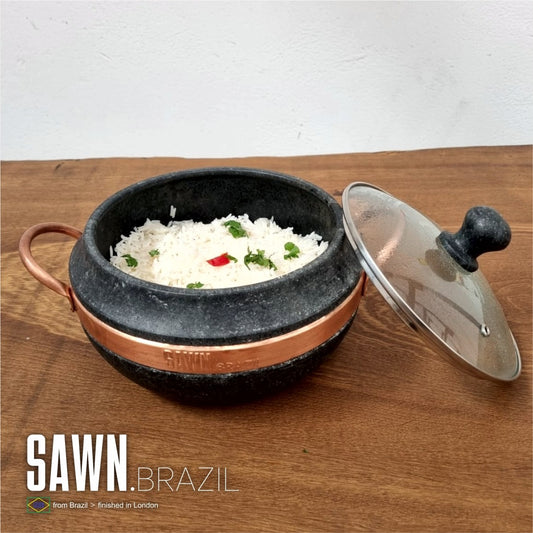 Soapstone cooking pots with a Glass lid