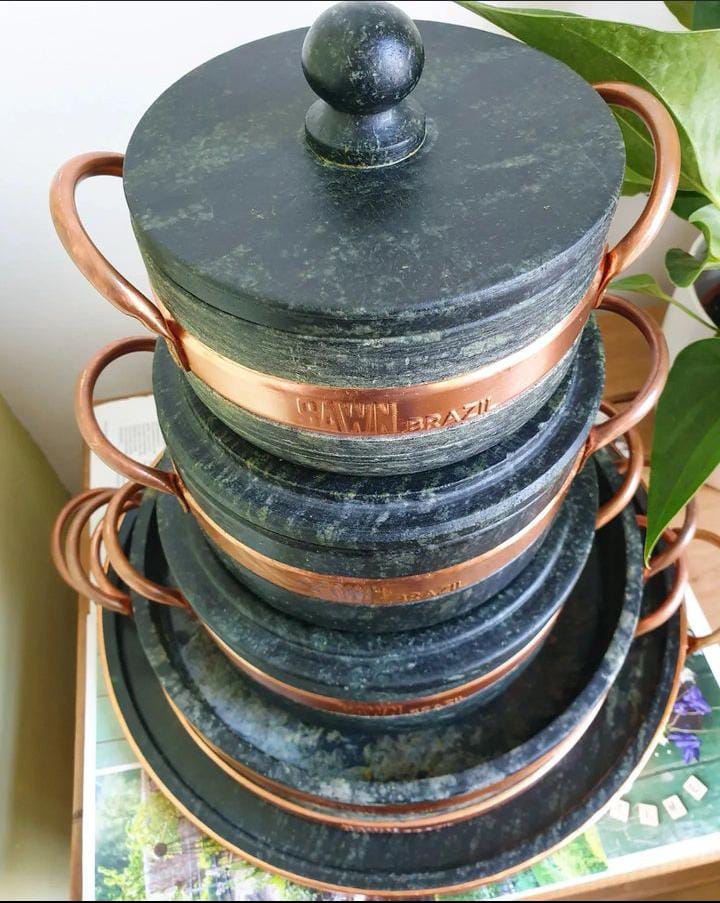 Soapstone cooking pot